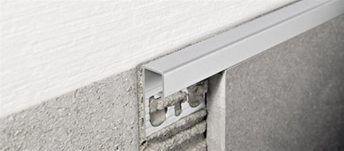 Projolly square - alluminio anodizzato e brillantato argento 2,7 m